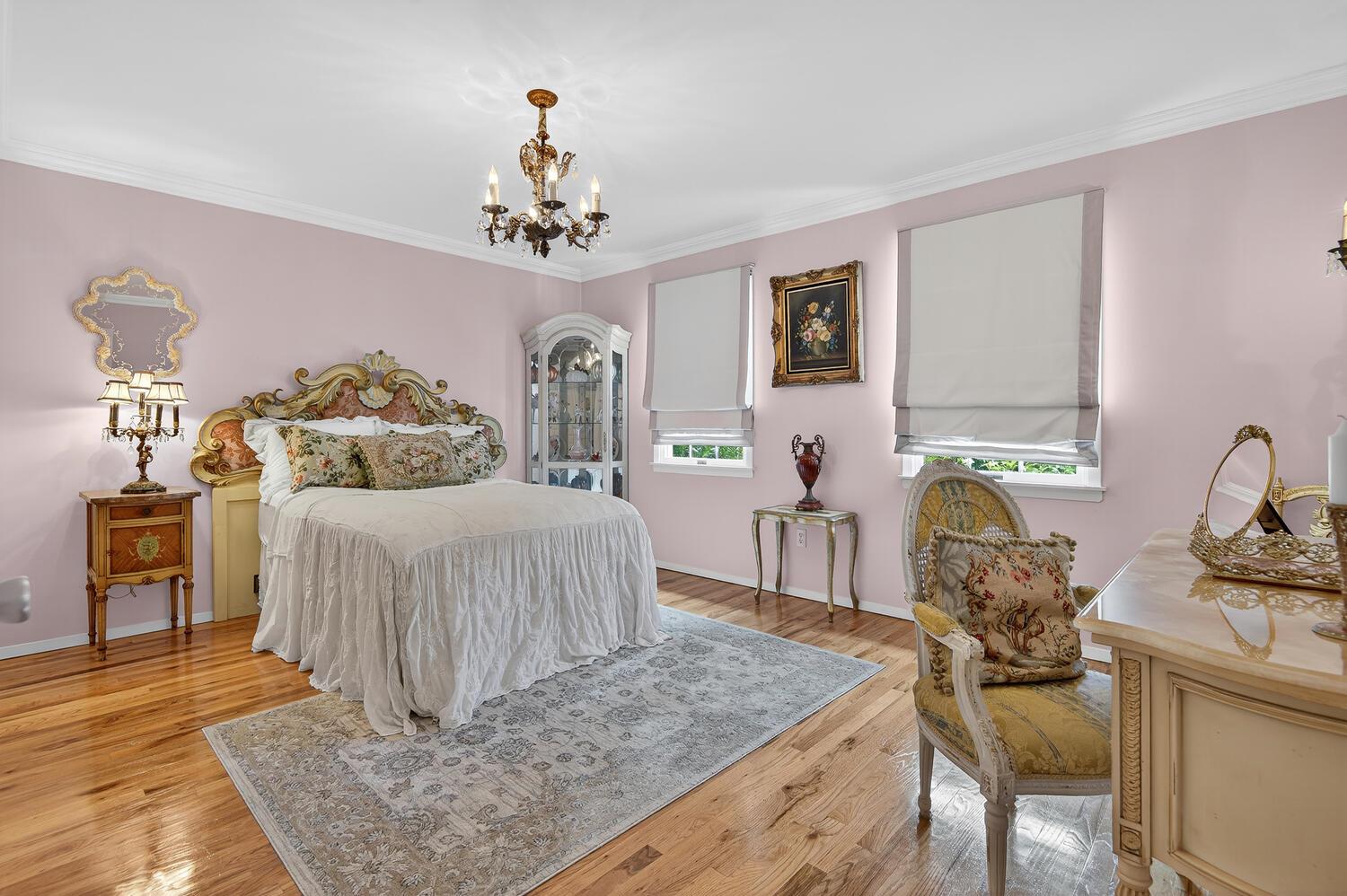 2 Gail Terrace, Glen Cove, NY 11542