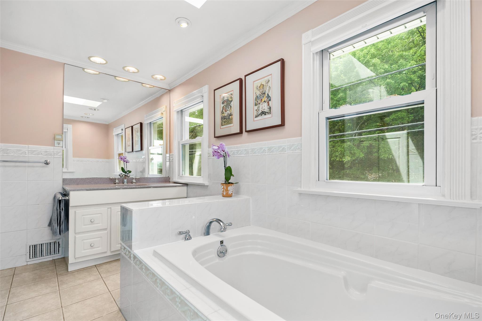 580 Jersey Avenue, Greenwood Lake, NY 10925