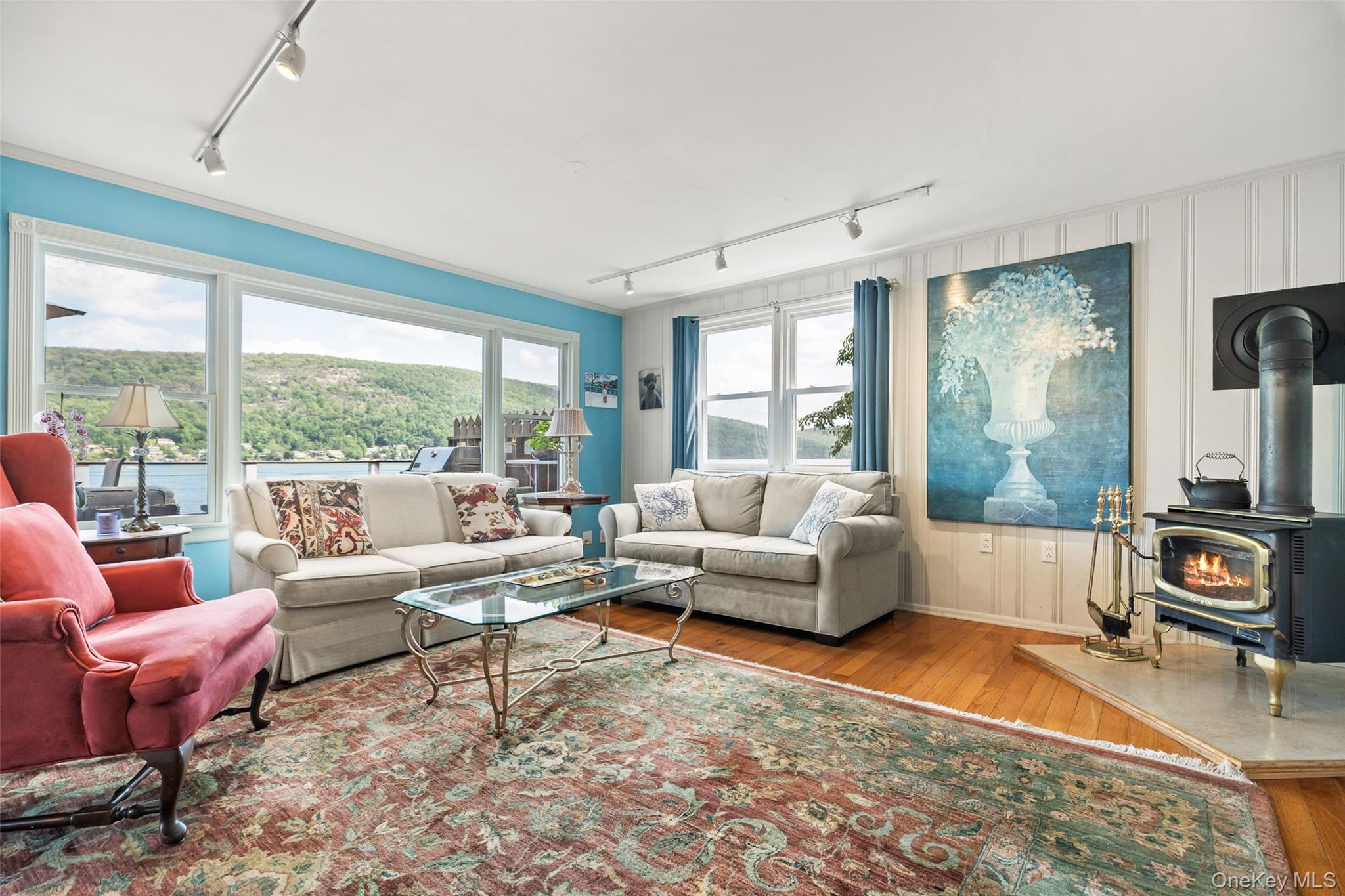 580 Jersey Avenue, Greenwood Lake, NY 10925