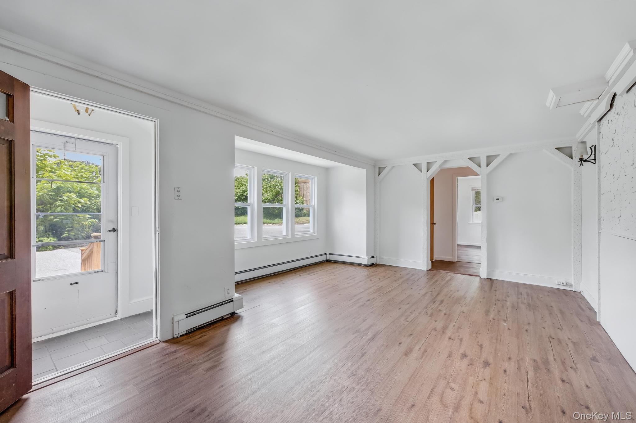 11 Rhoda Avenue, Smithtown, NY 11787