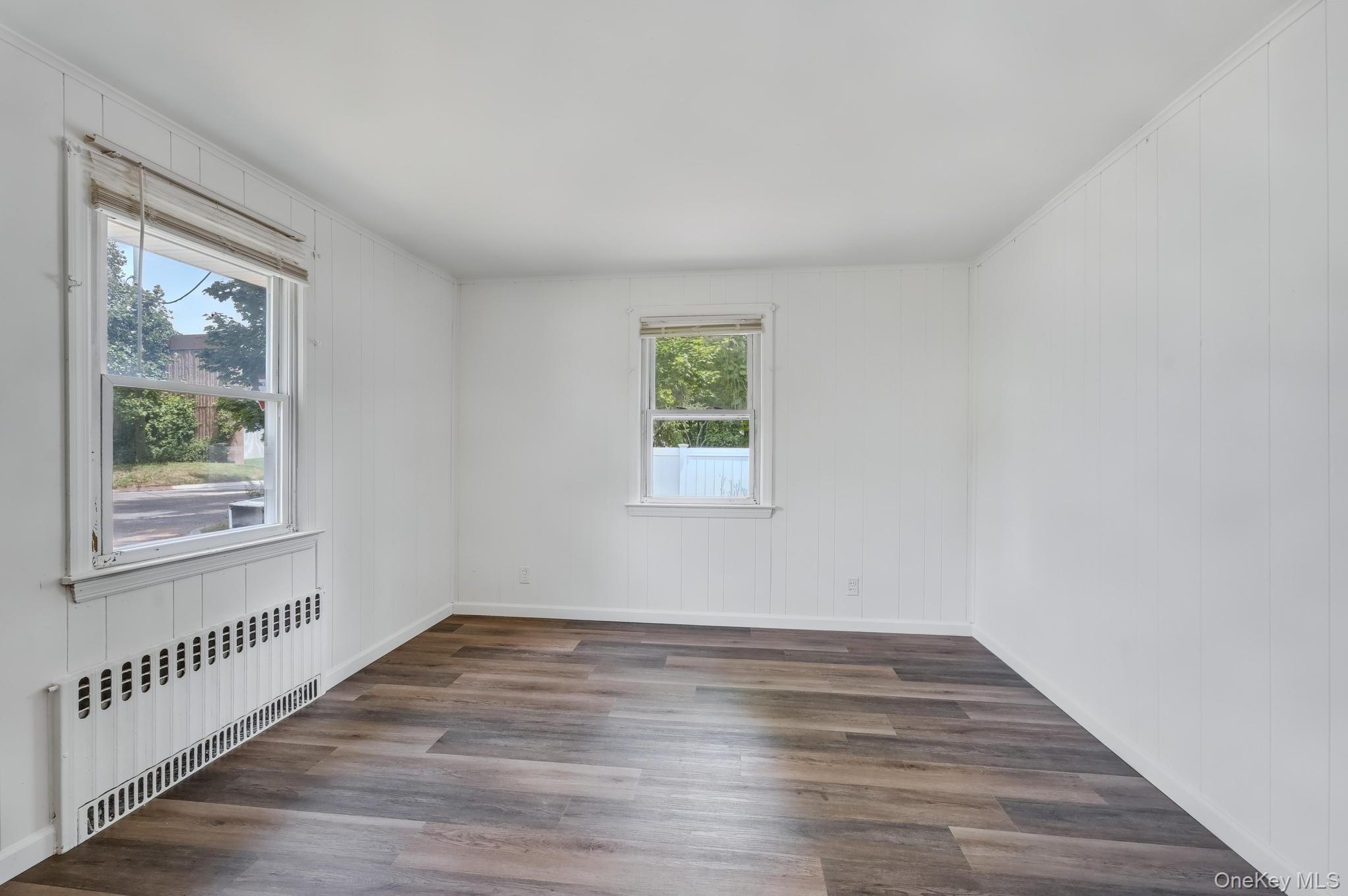 11 Rhoda Avenue, Smithtown, NY 11787