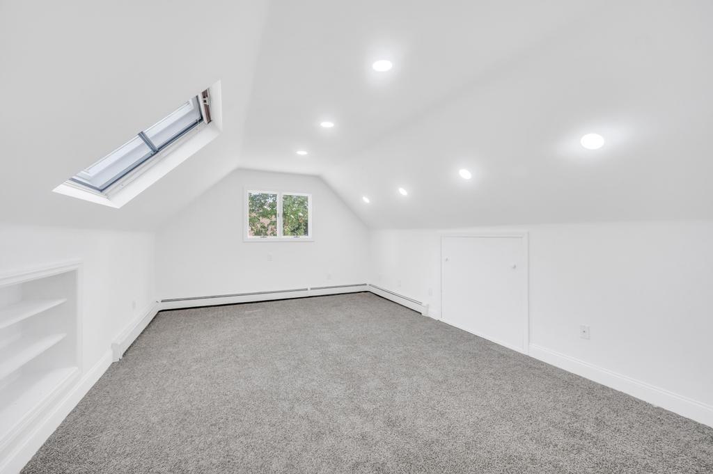 9 Wakefield Avenue, Coram, NY 11727