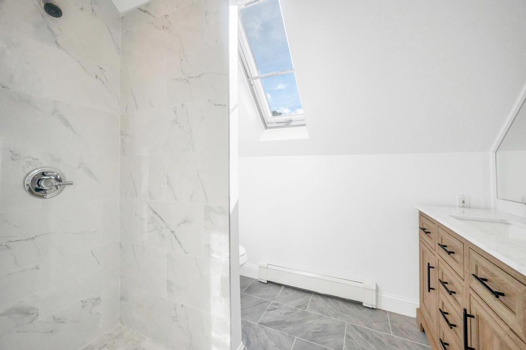 9 Wakefield Avenue, Coram, NY 11727