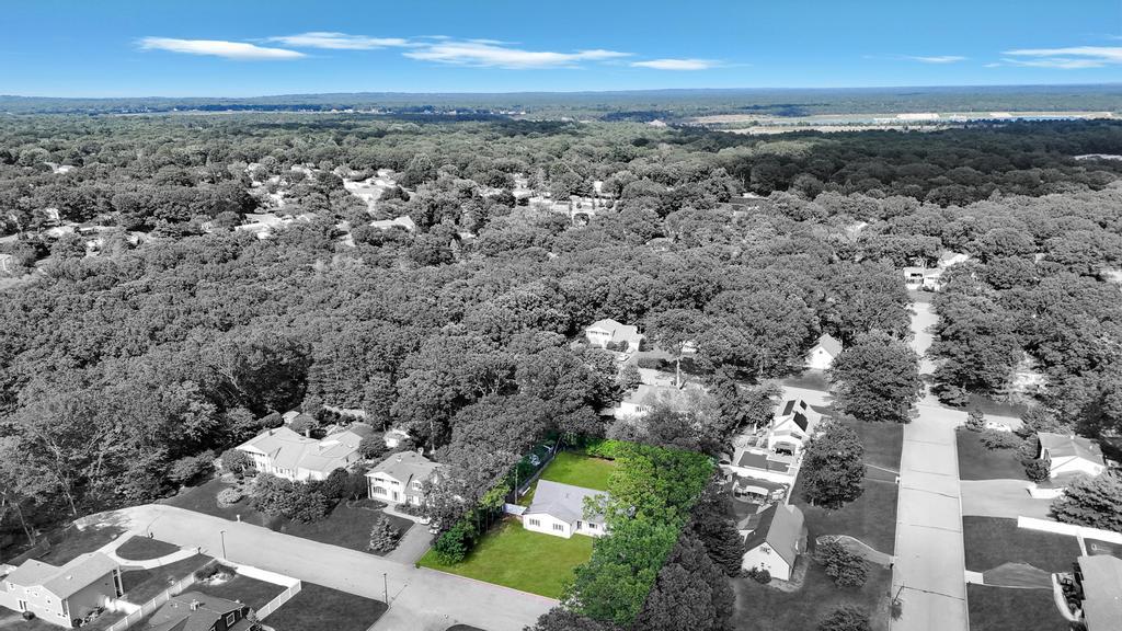 9 Wakefield Avenue, Coram, NY 11727