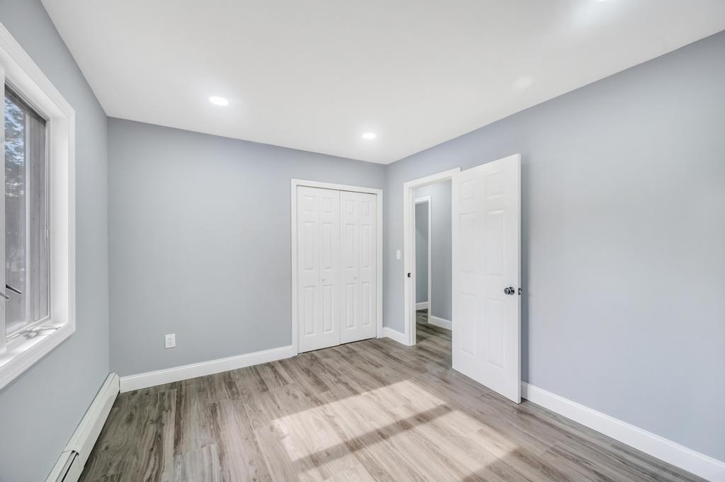 9 Wakefield Avenue, Coram, NY 11727