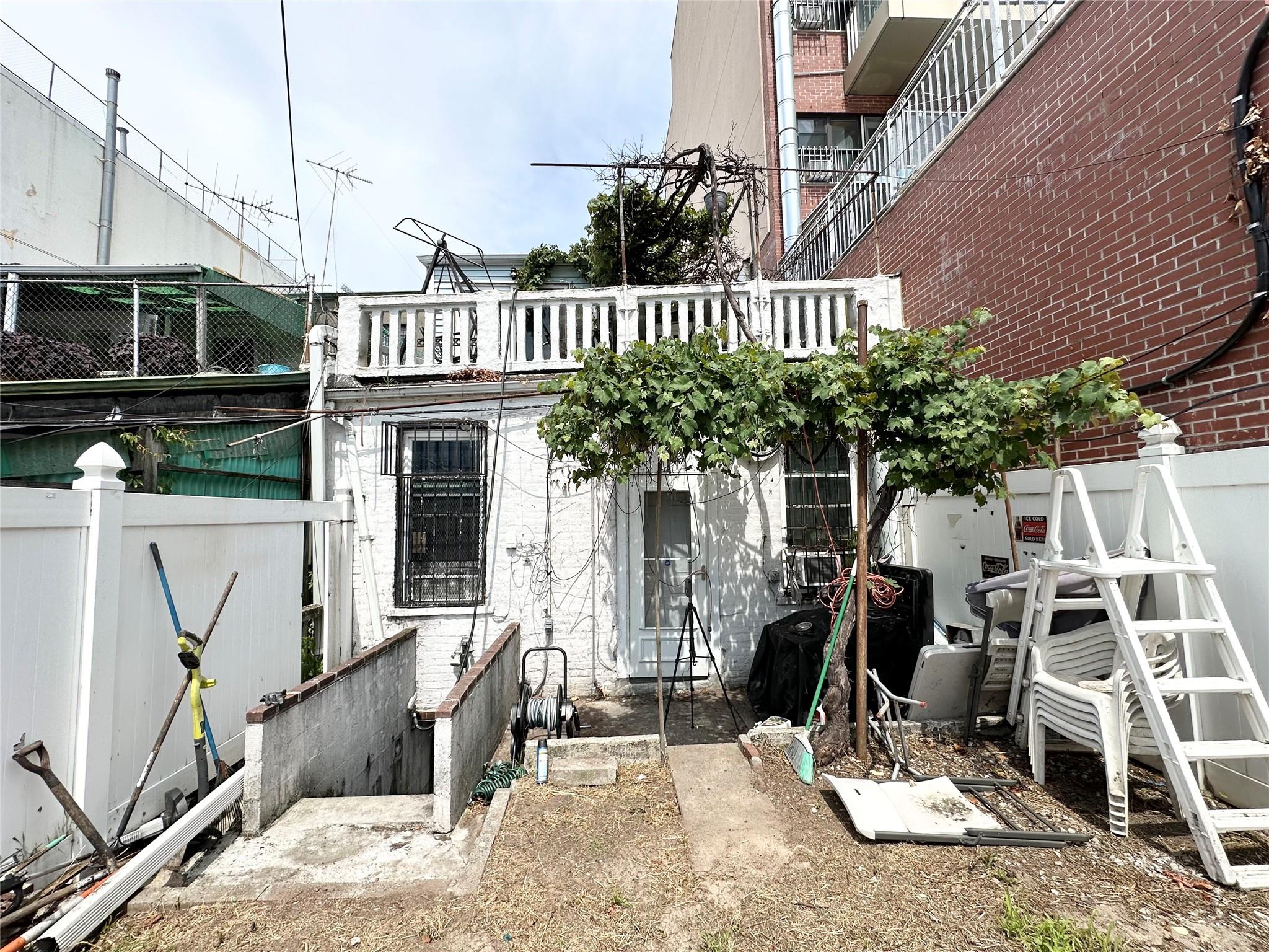 4613 7th Avenue, Brooklyn, NY 11220