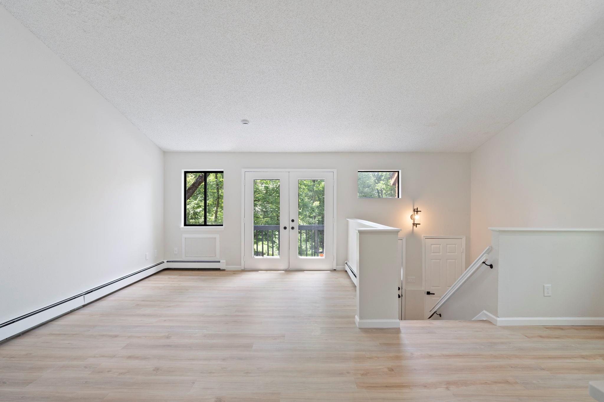 38 Meadowlark Lane, Woodridge, NY 12789