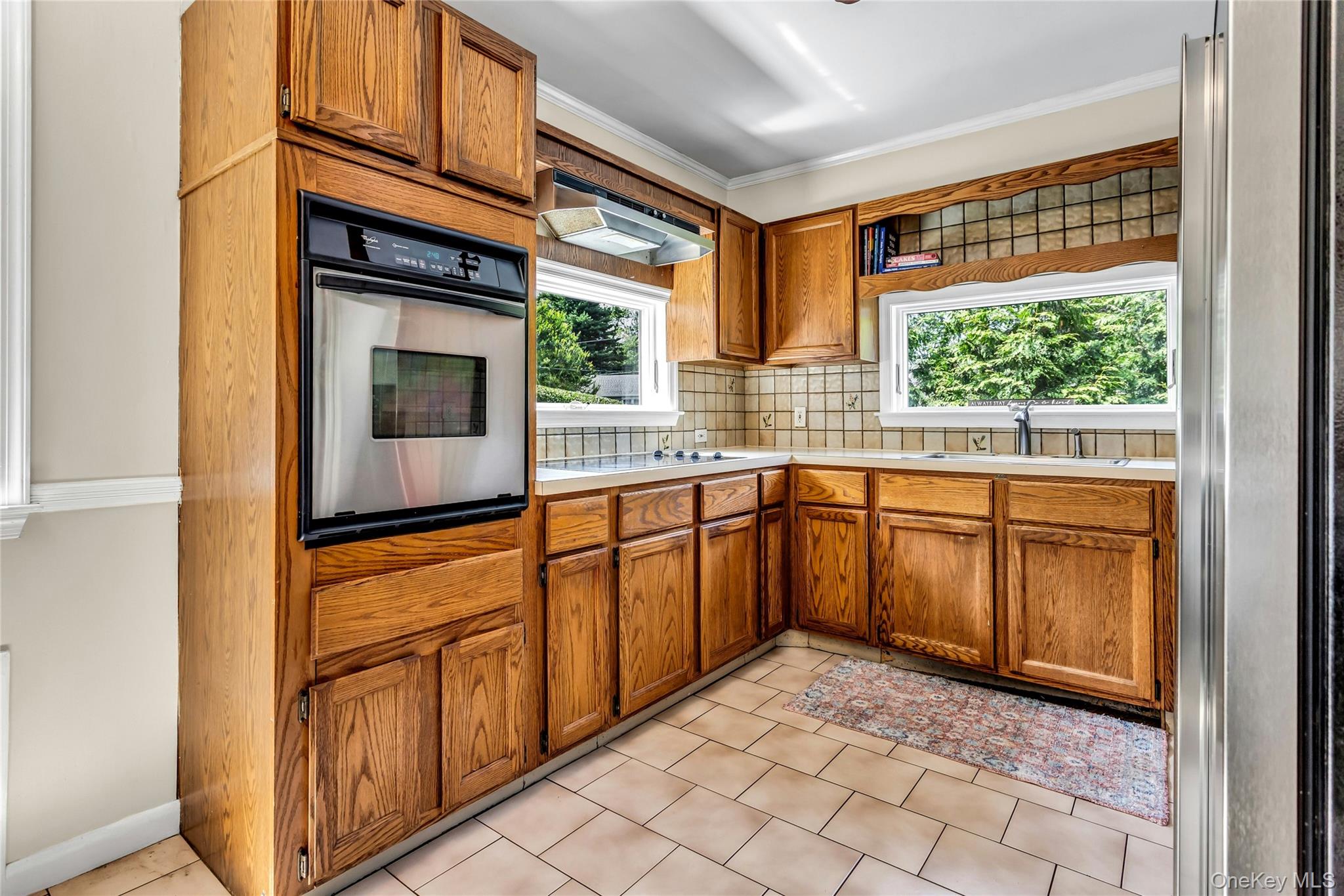 870 Heights Place, Oyster Bay, NY 11771