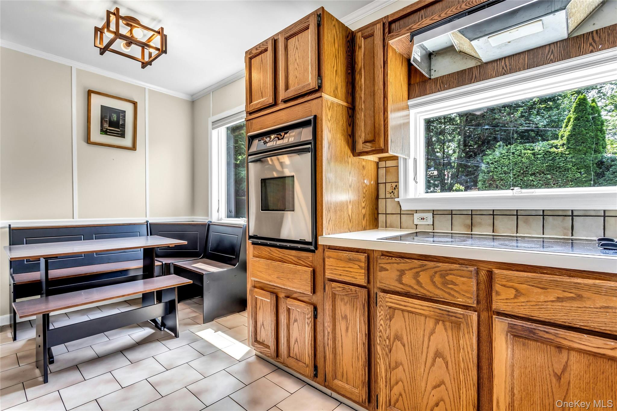 870 Heights Place, Oyster Bay, NY 11771