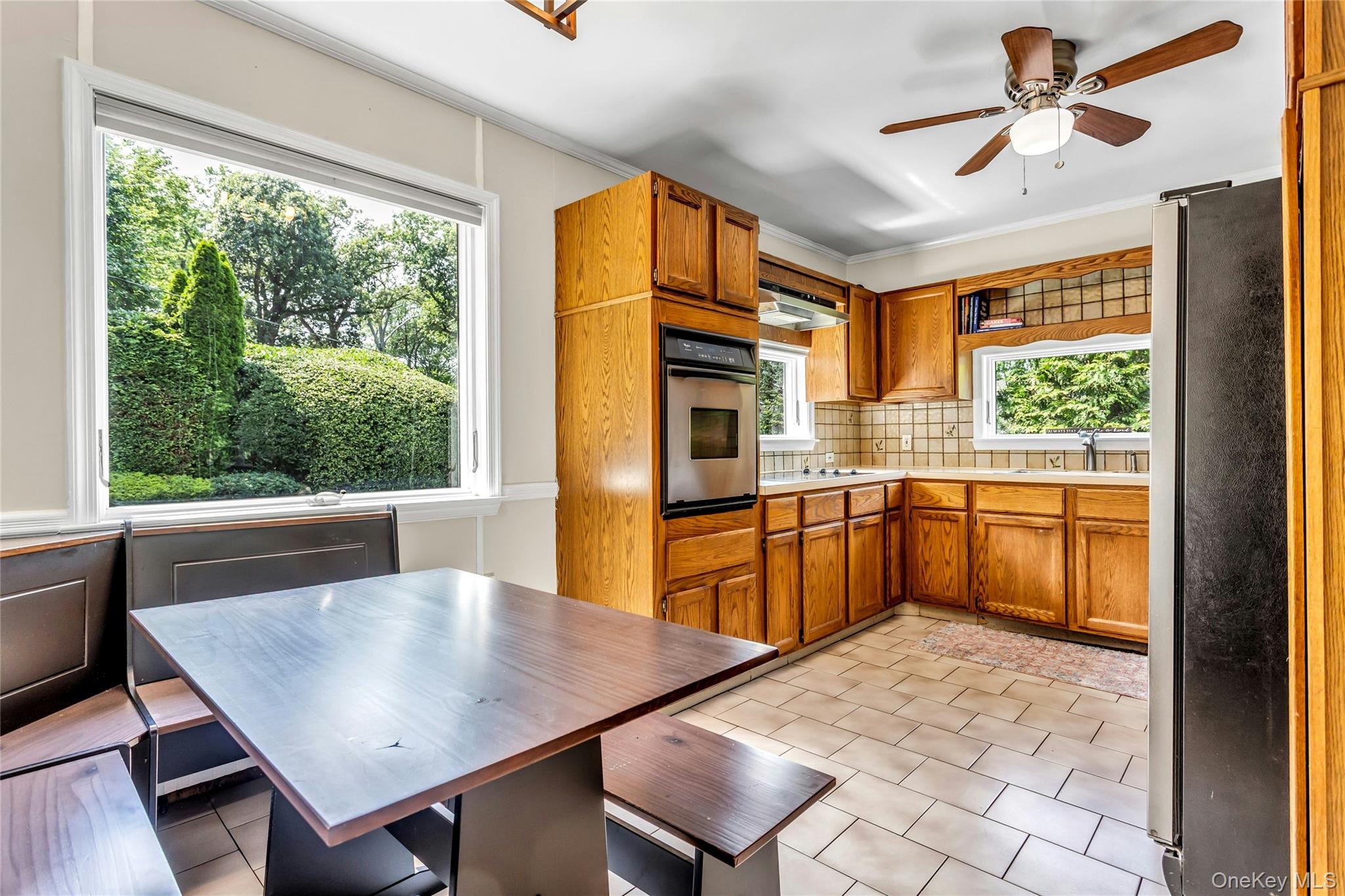 870 Heights Place, Oyster Bay, NY 11771