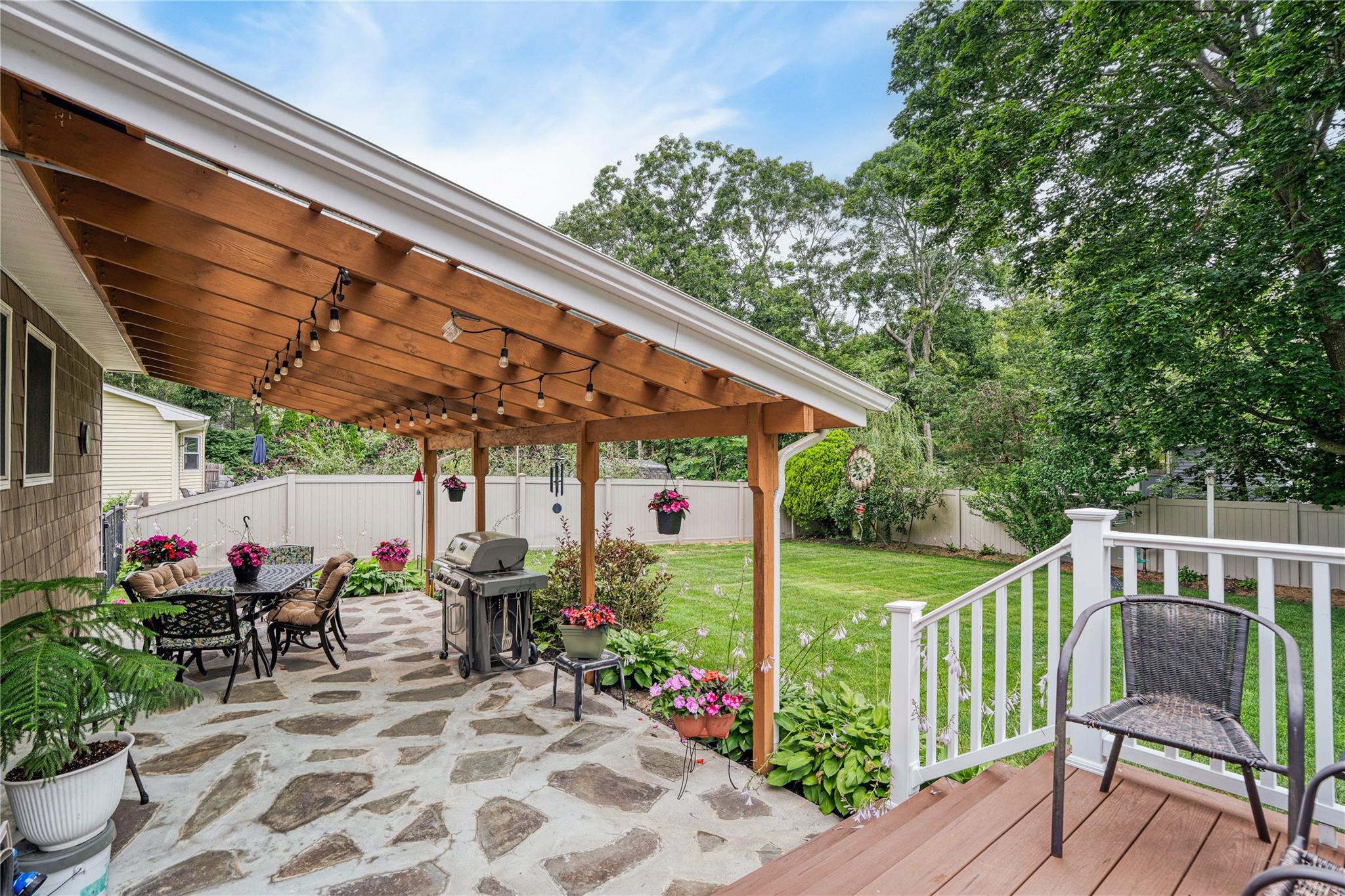 7 Russell Road, Hampton Bays, NY 11946