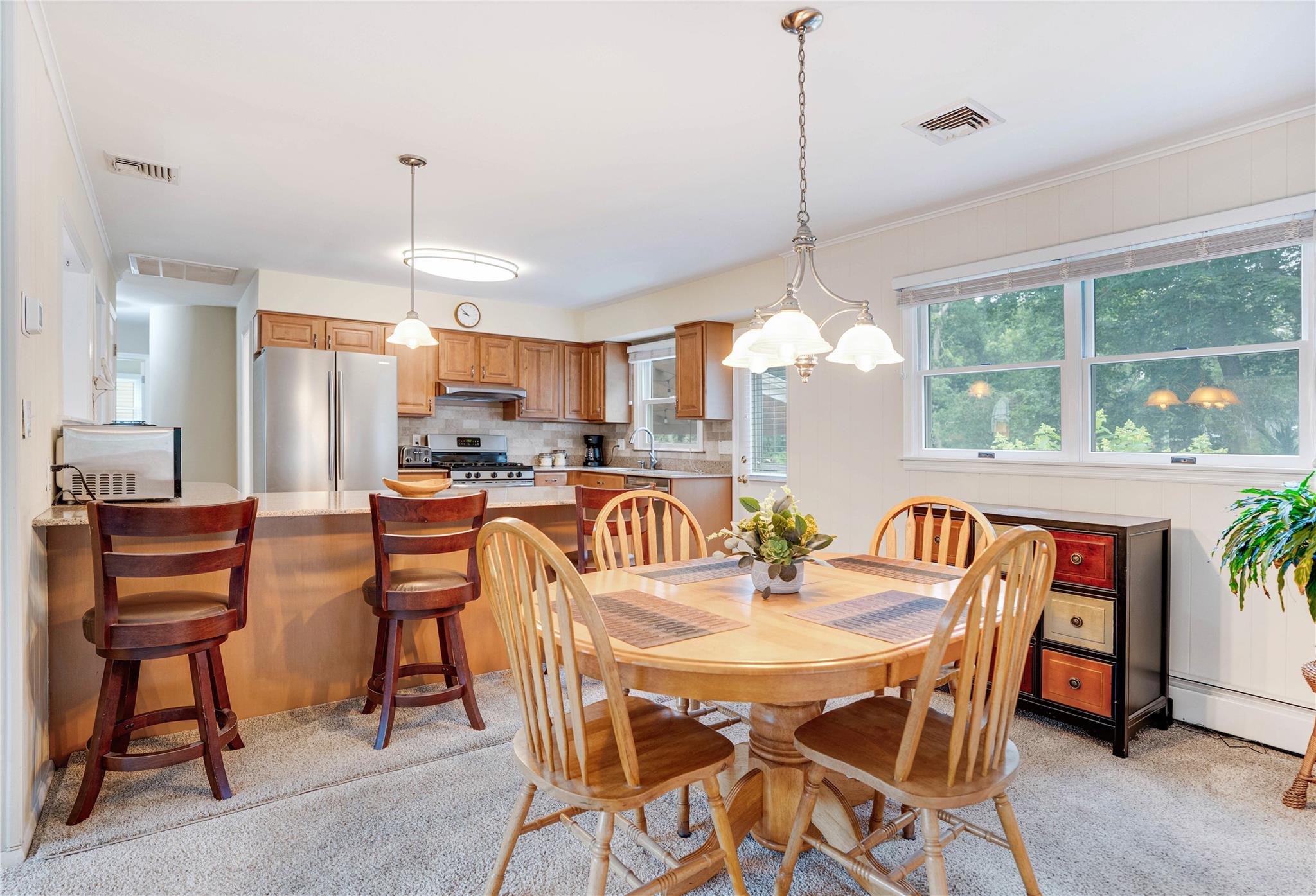 7 Russell Road, Hampton Bays, NY 11946