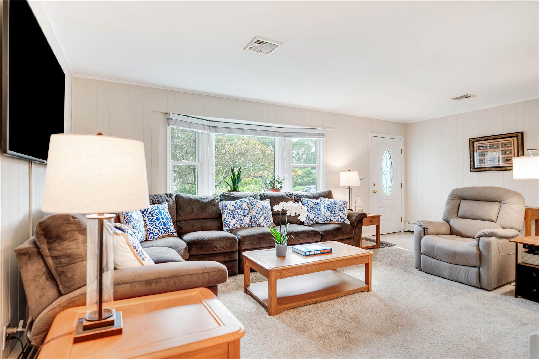 7 Russell Road, Hampton Bays, NY 11946