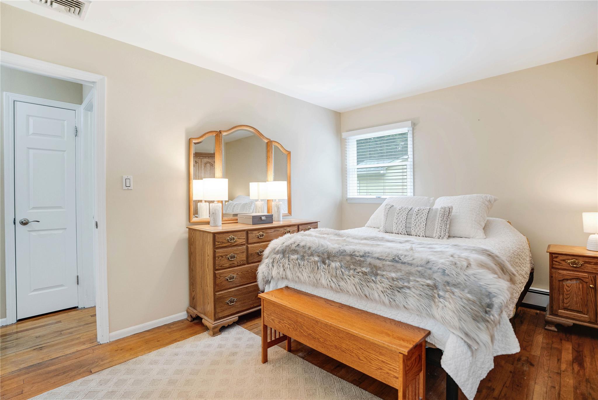 7 Russell Road, Hampton Bays, NY 11946