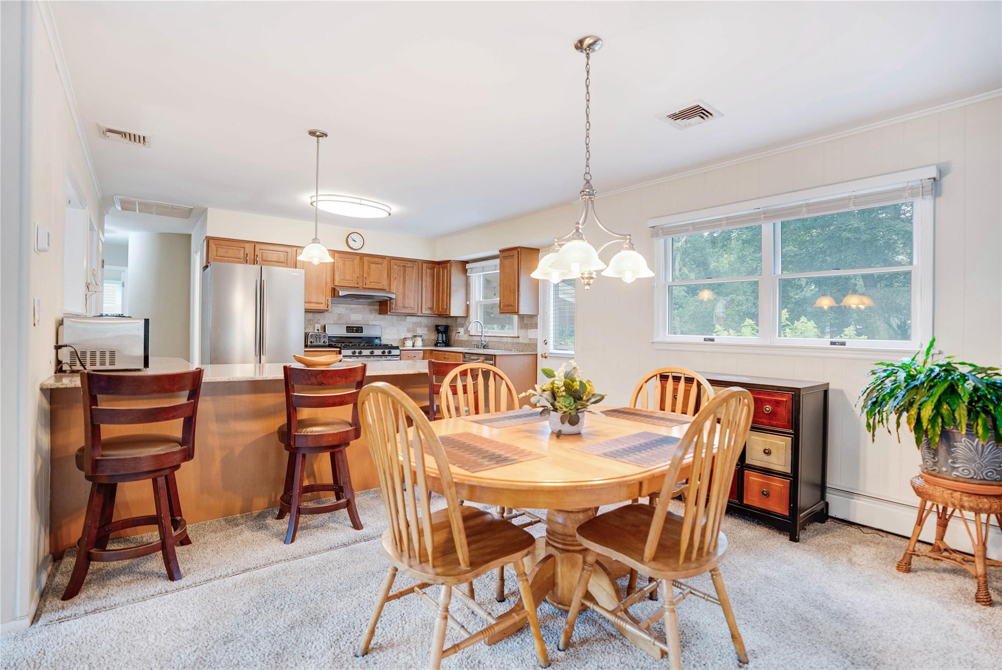 7 Russell Road, Hampton Bays, NY 11946