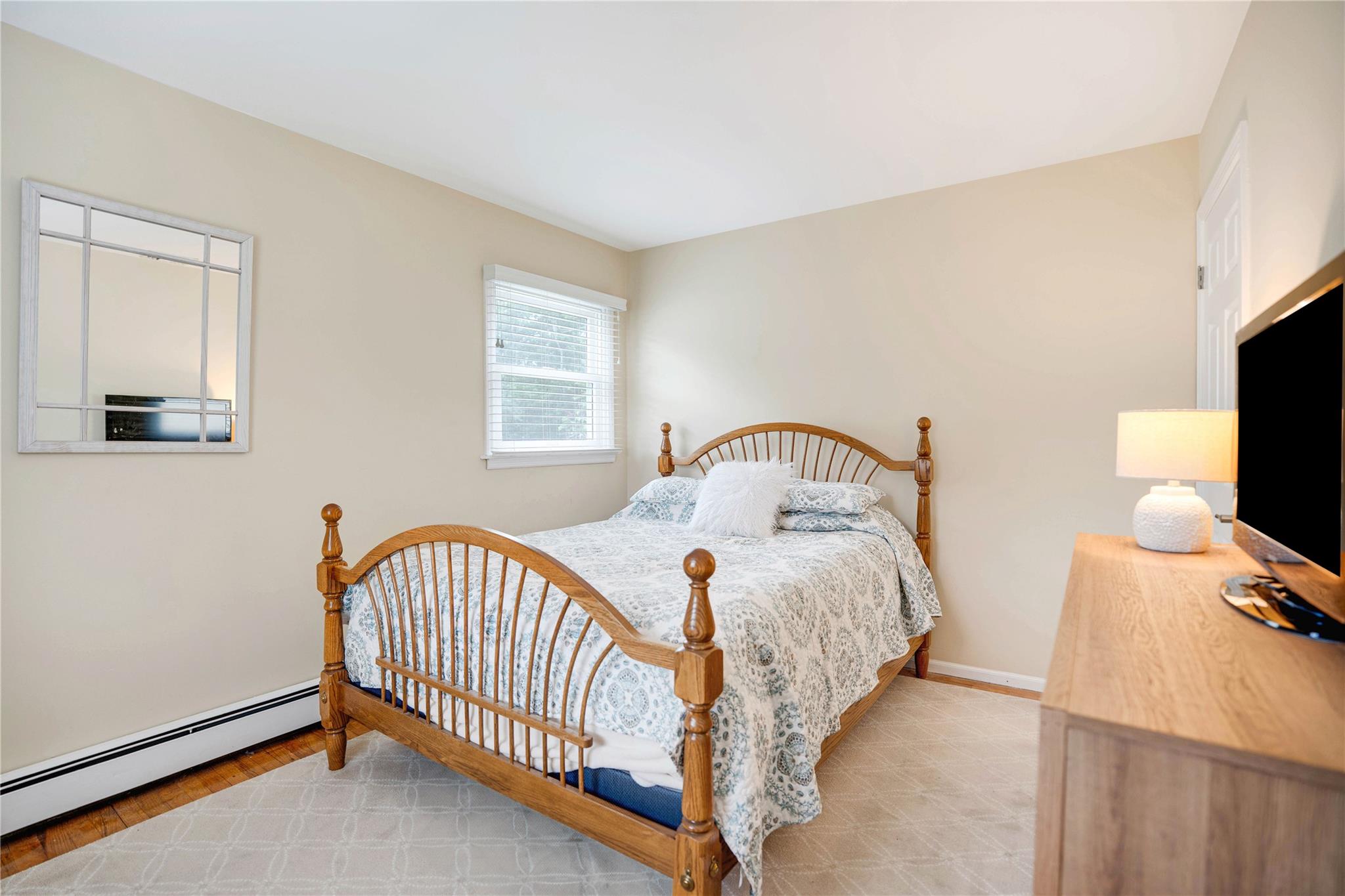 7 Russell Road, Hampton Bays, NY 11946