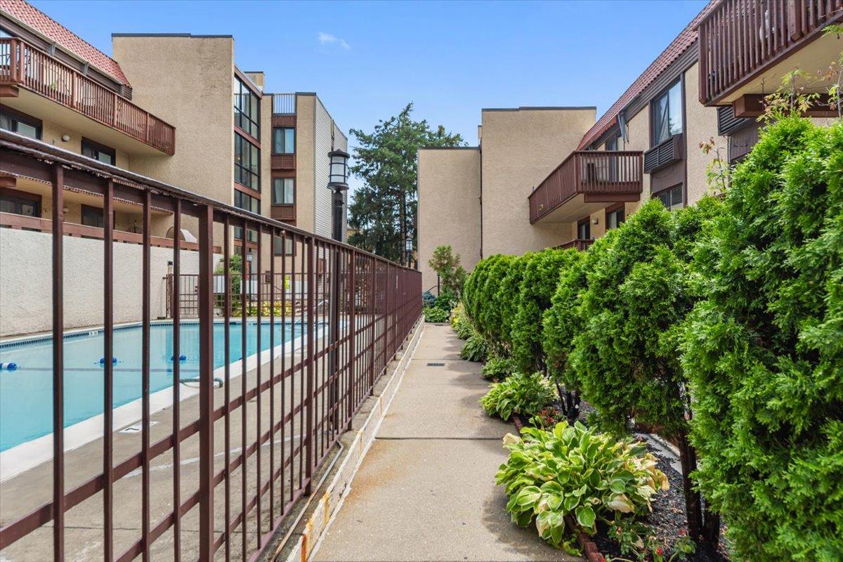 357 N Broadway # 1N, Yonkers, NY 10701