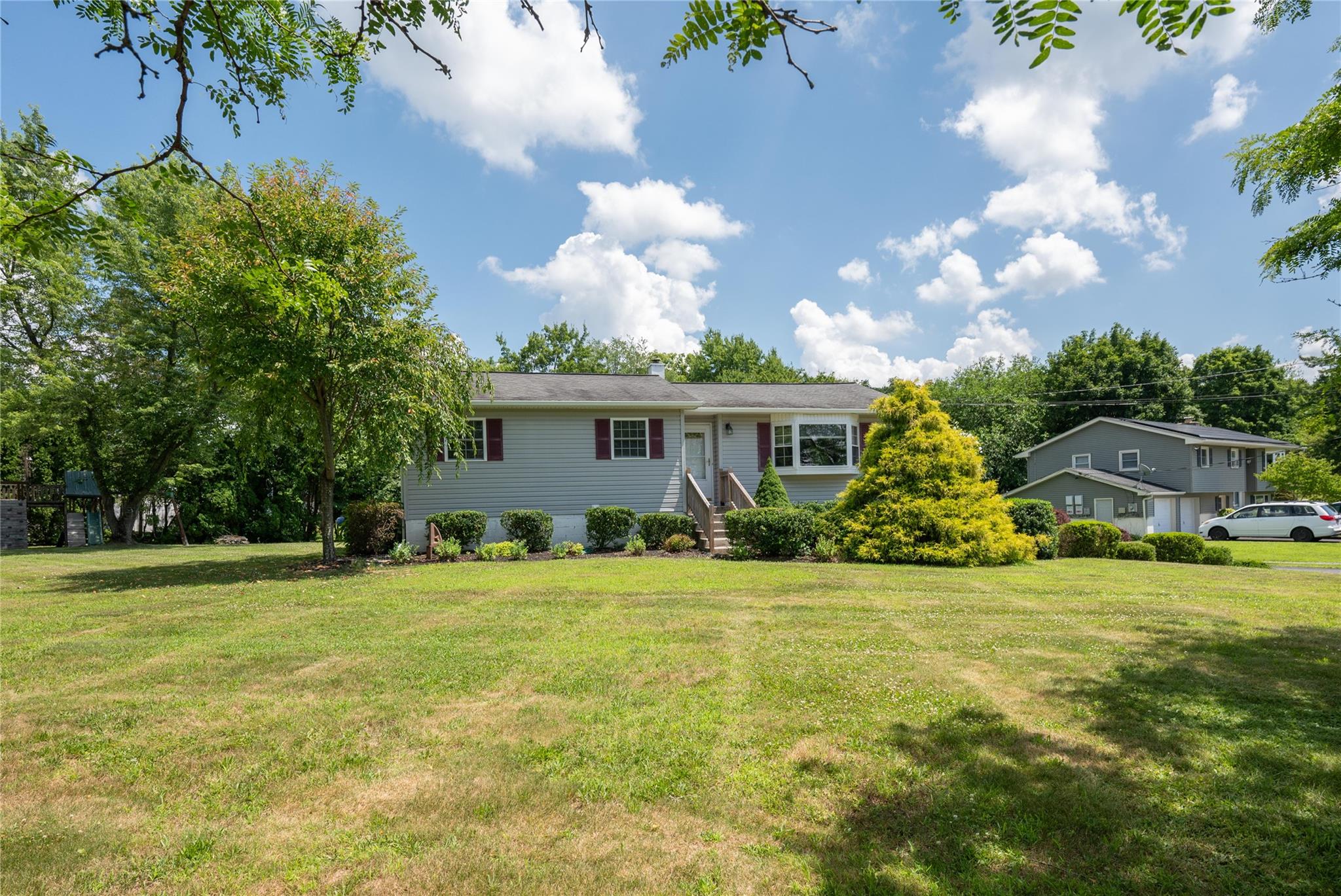 34 Windmill Road, Hyde Park, NY 12601