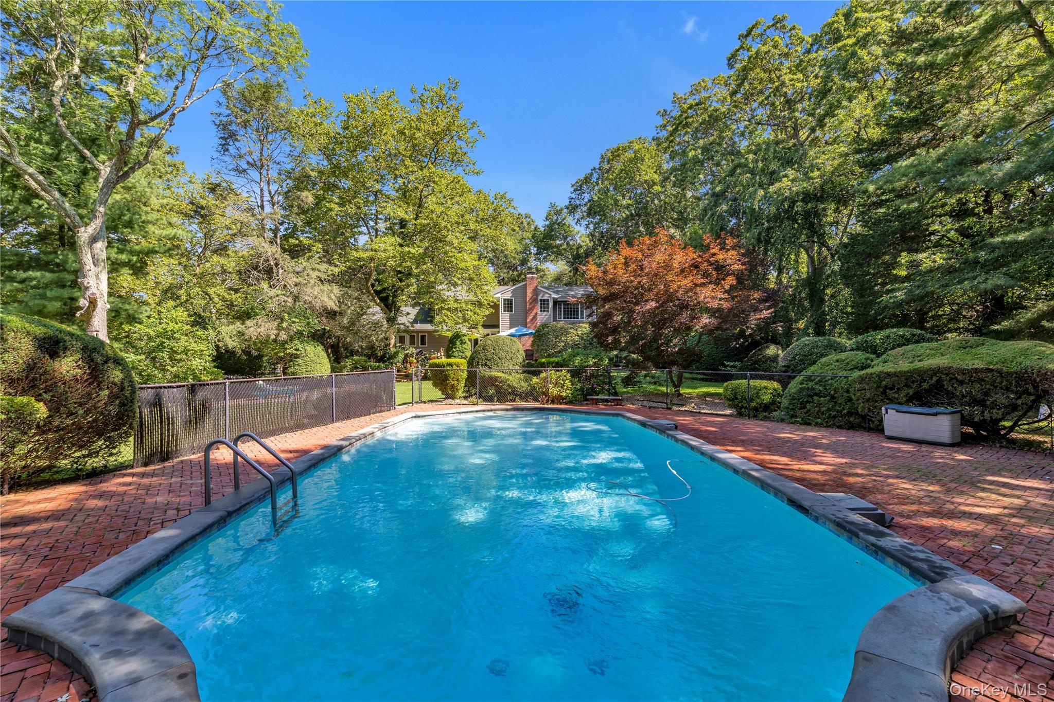 8 Lisa Drive, Dix Hills, NY 11746