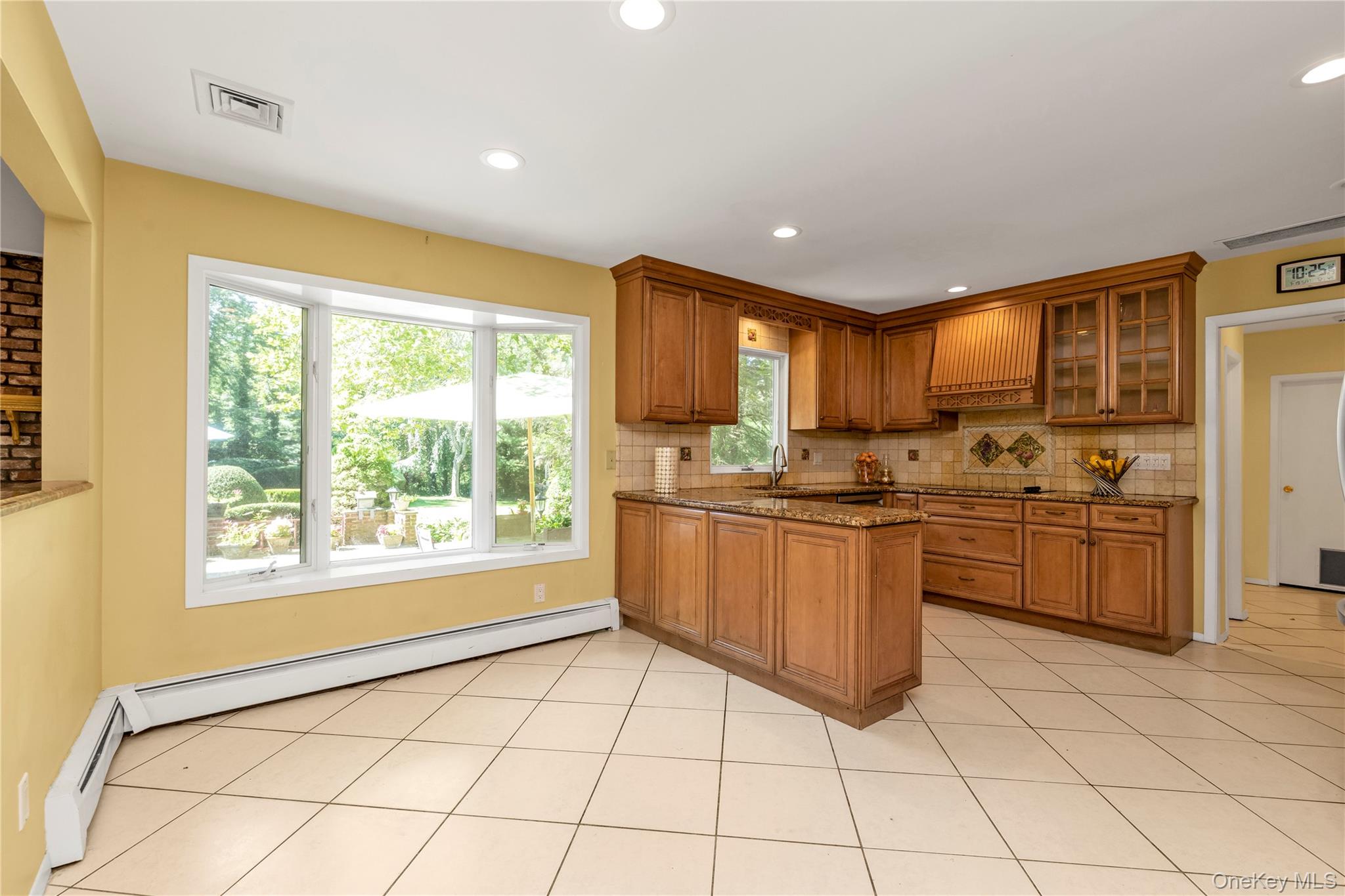 8 Lisa Drive, Dix Hills, NY 11746