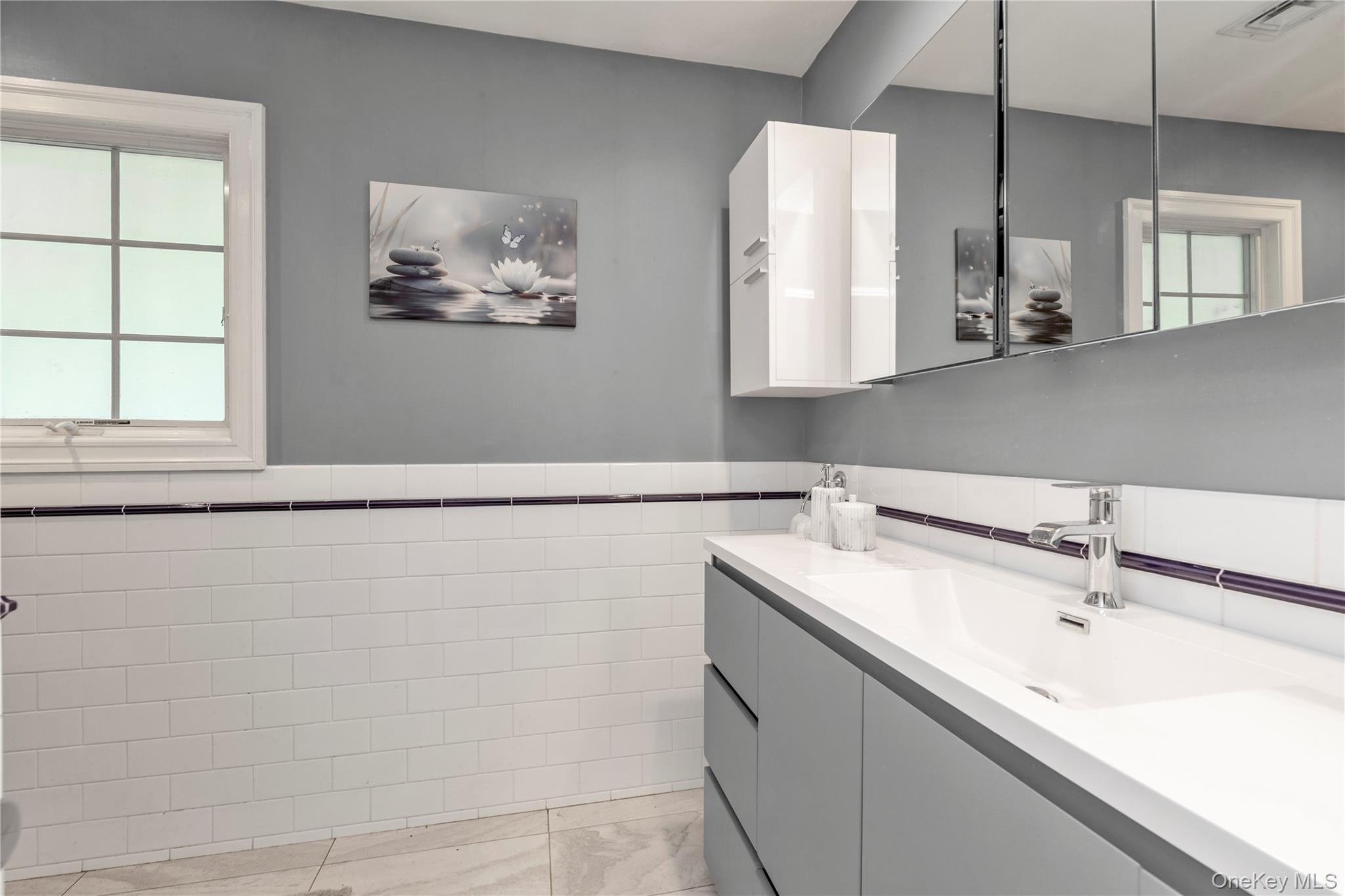 8 Lisa Drive, Dix Hills, NY 11746