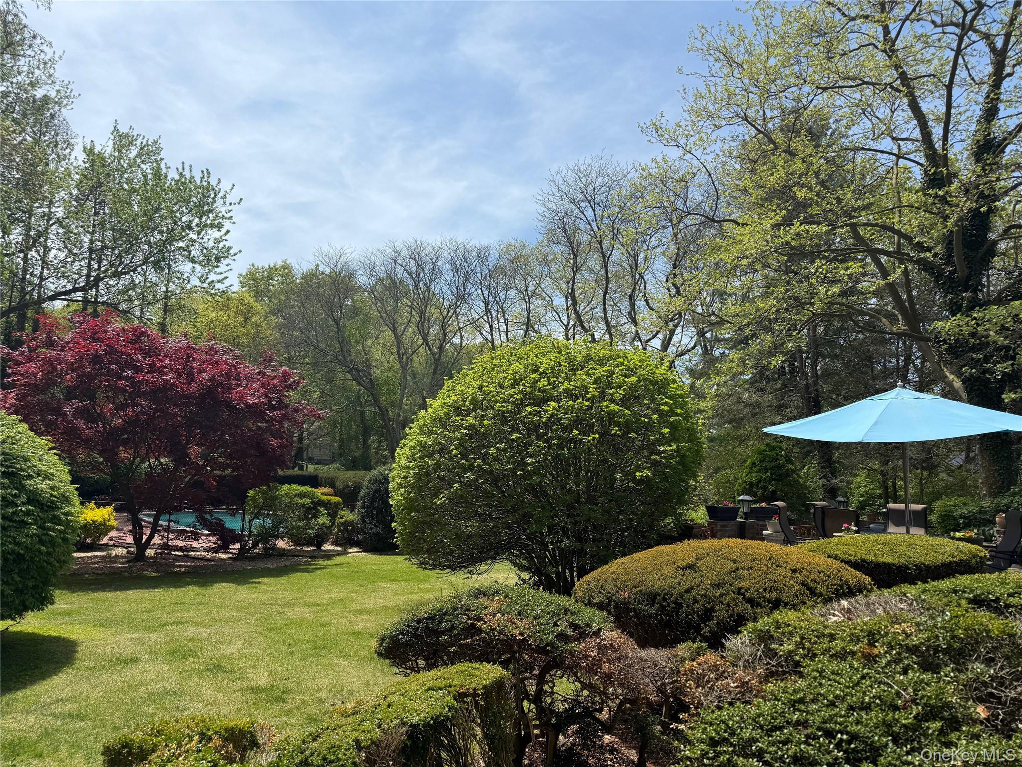 8 Lisa Drive, Dix Hills, NY 11746