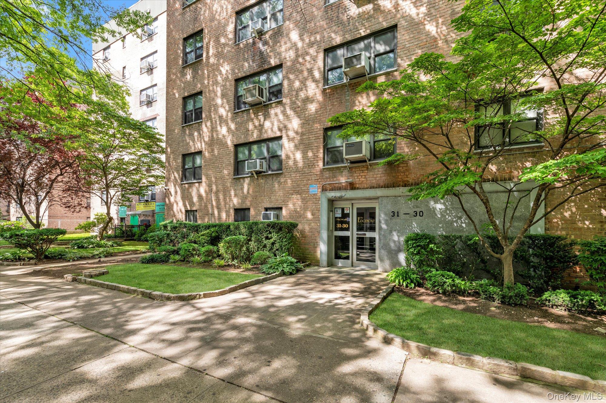 31-30 138 Street # 2D, Flushing, NY 11354