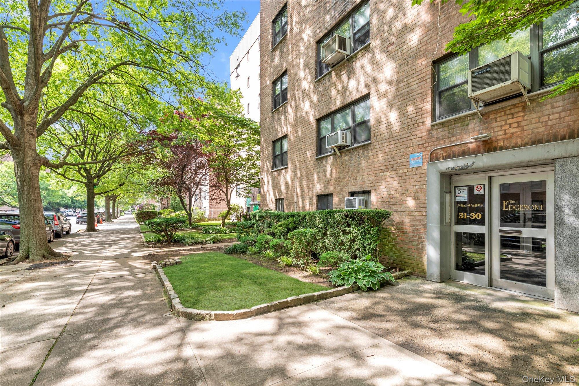 31-30 138 Street # 2D, Flushing, NY 11354