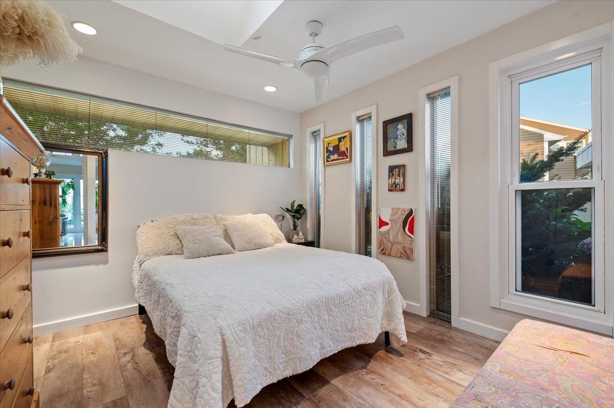 45 Shore Drive S, Copiague, NY 11726