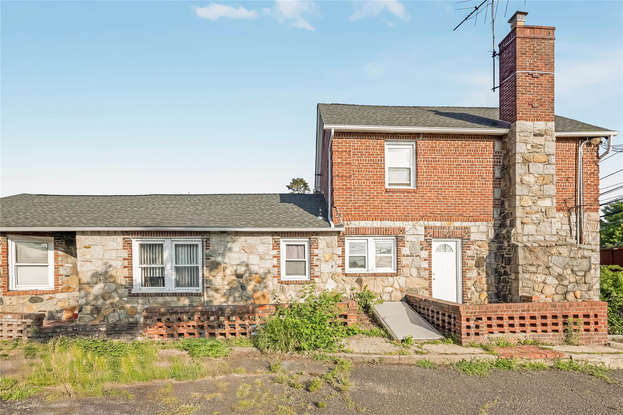 454-464 Fulton Street, Farmingdale, NY 11735