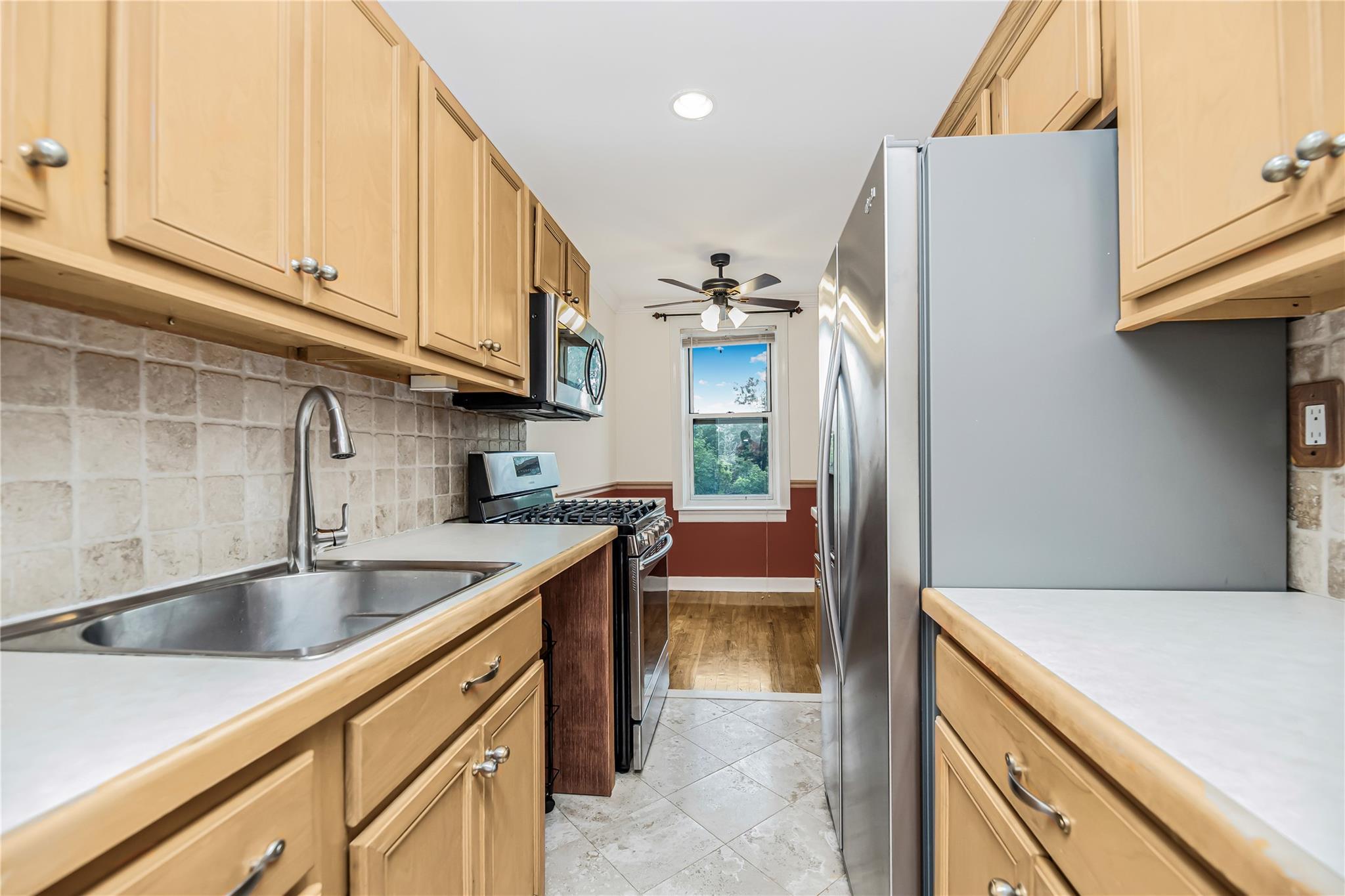 1 Vincent # 4E, Bronxville, NY 10708