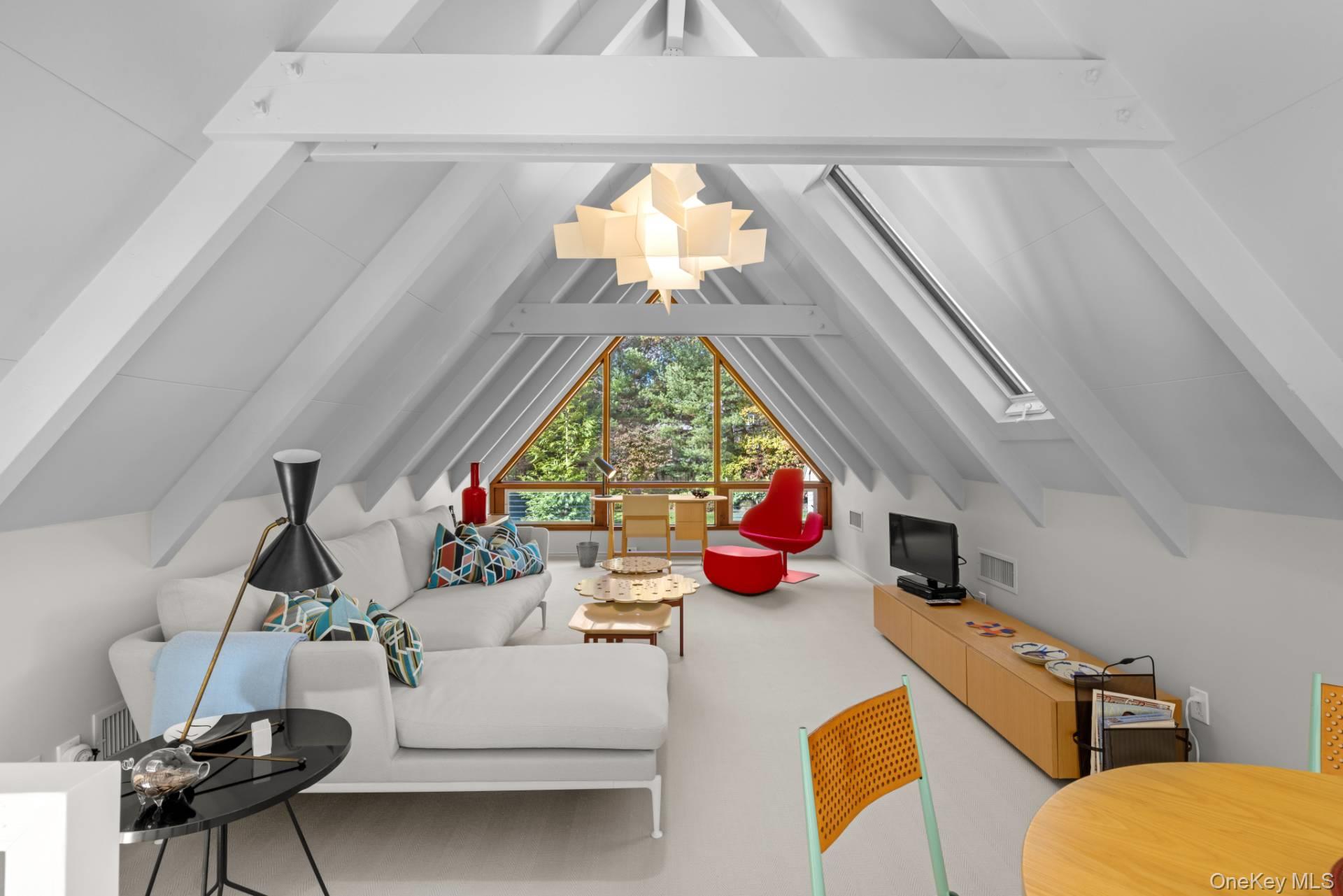 118 Georgica Close Road, East Hampton, NY 11937