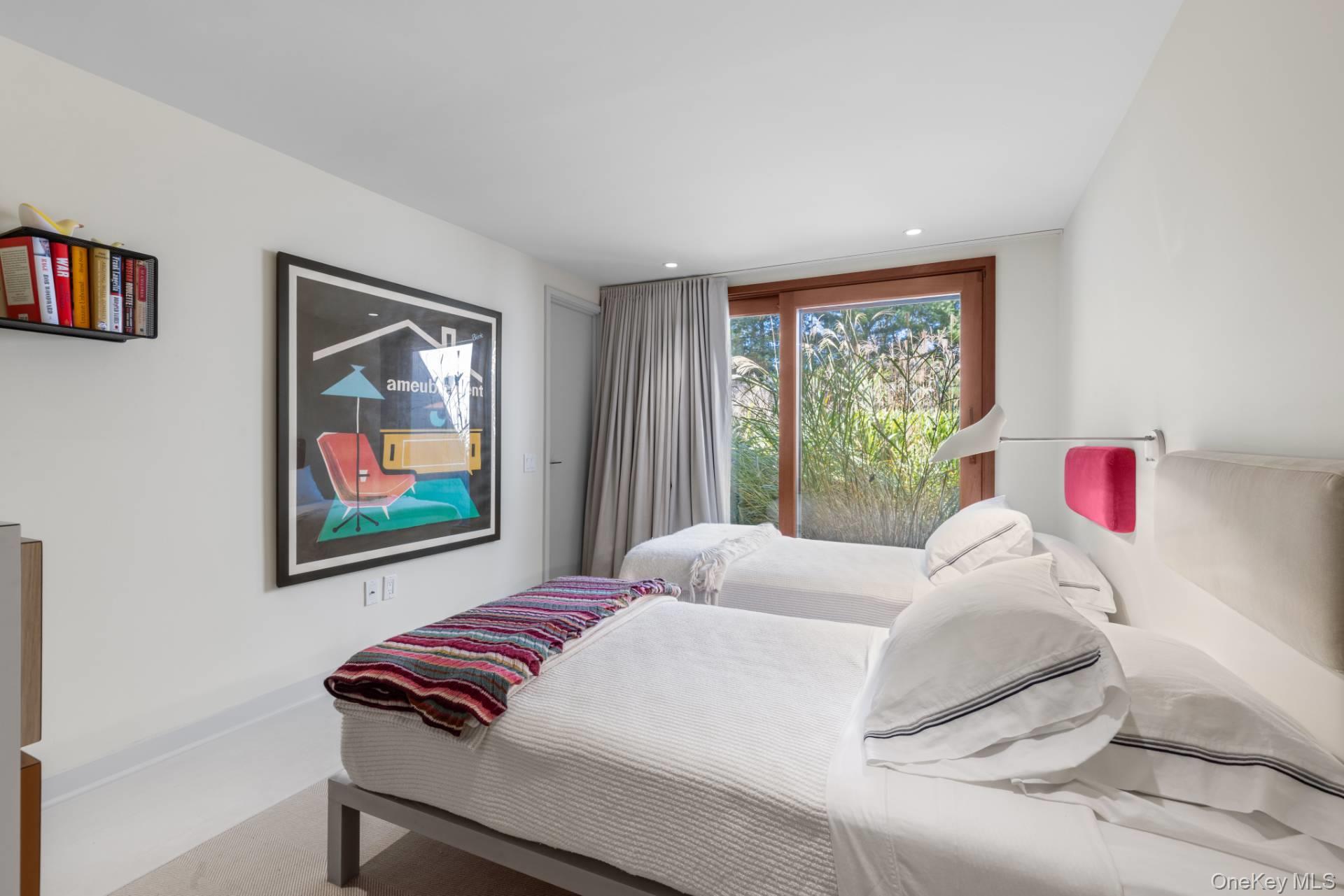 118 Georgica Close Road, East Hampton, NY 11937