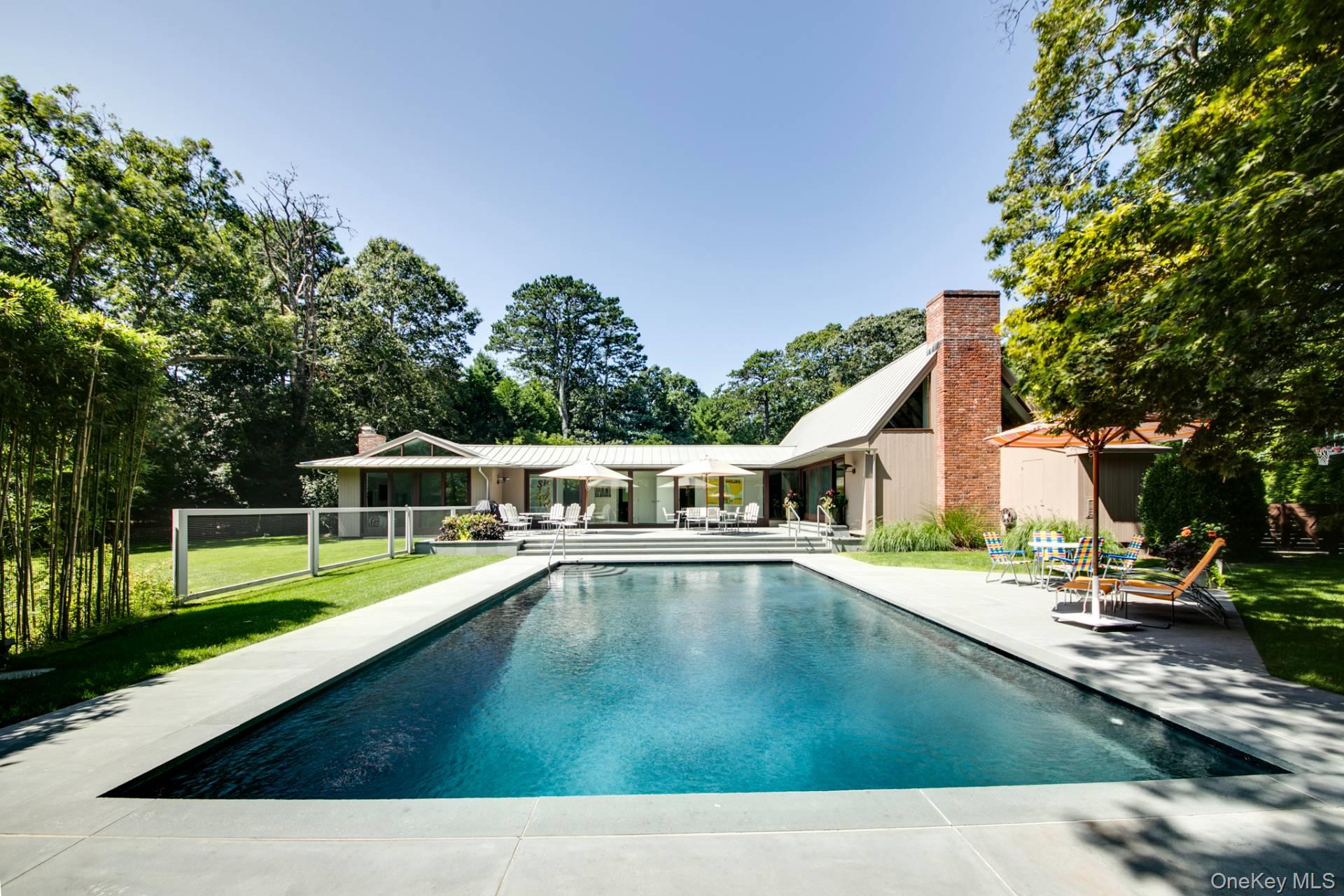 118 Georgica Close Road, East Hampton, NY 11937