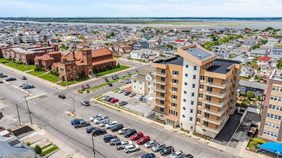 661 W Broadway # 303, Long Beach, NY 11561