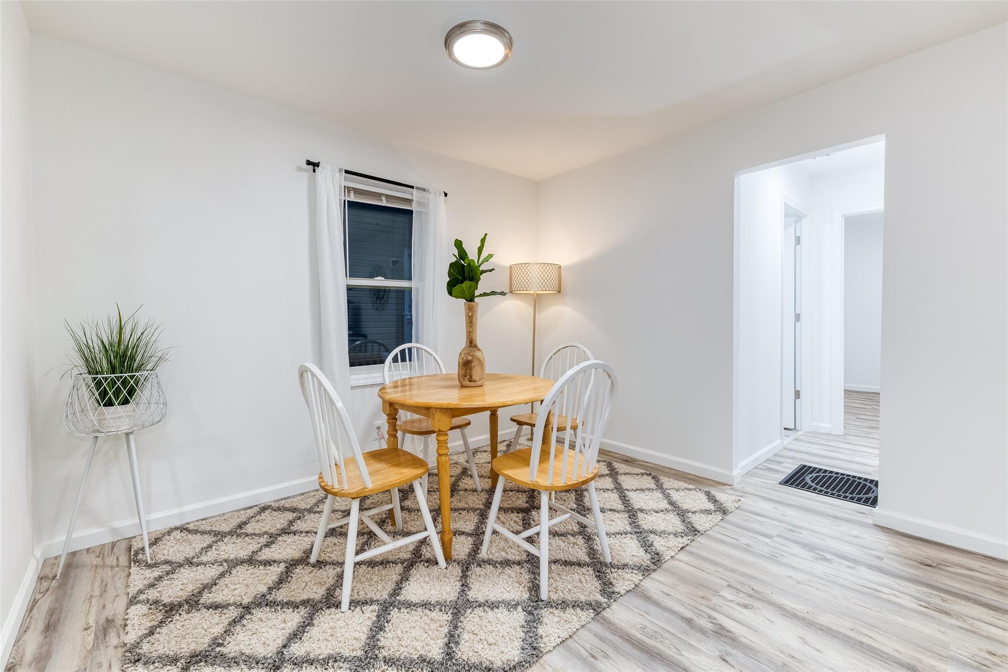 15 Jefferson Avenue, Bellmore, NY 11710