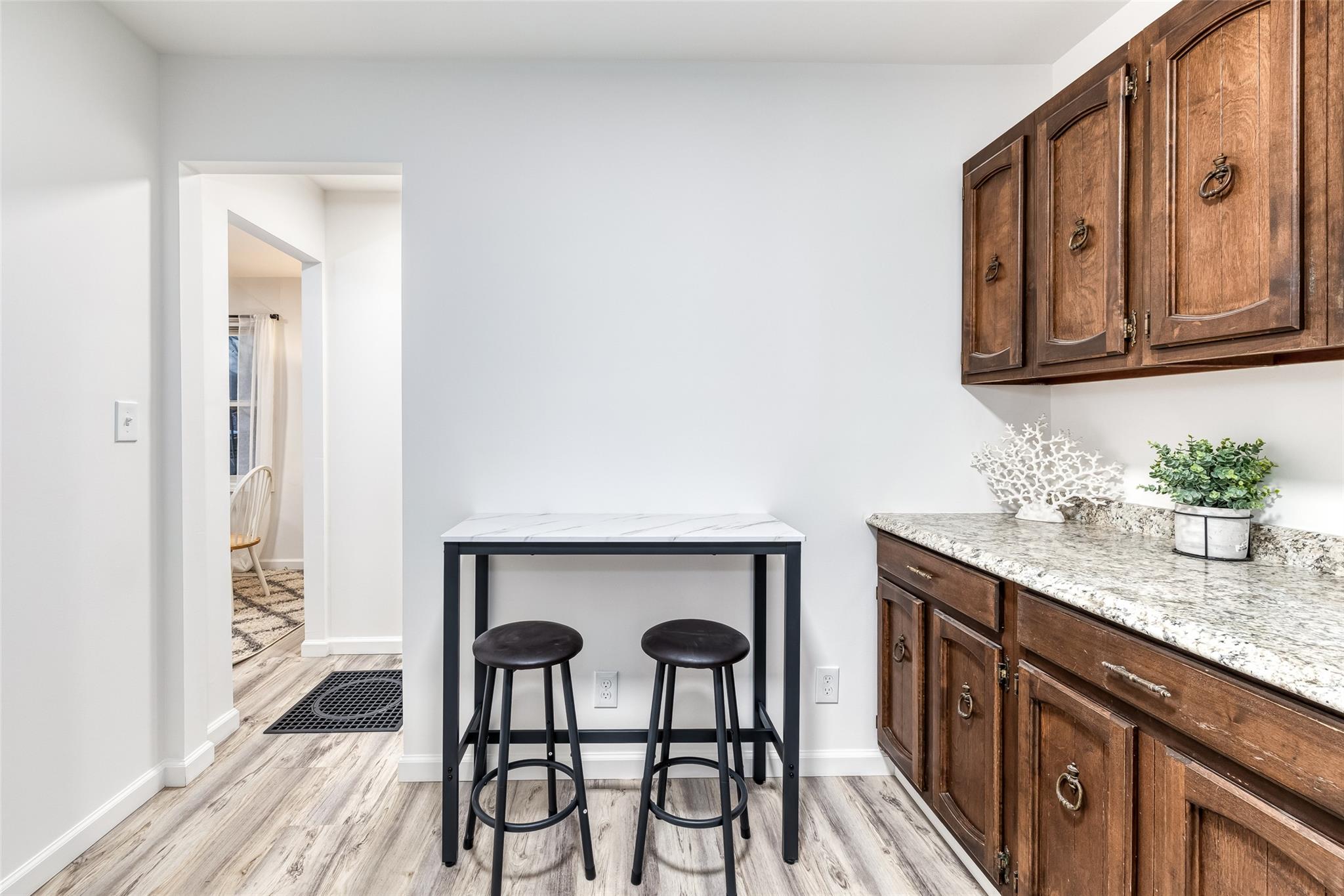 15 Jefferson Avenue, Bellmore, NY 11710