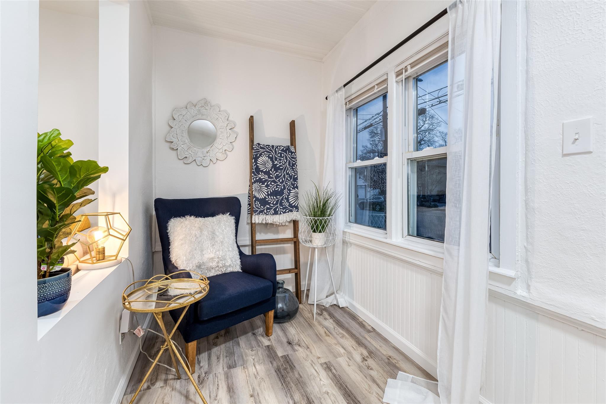 15 Jefferson Avenue, Bellmore, NY 11710