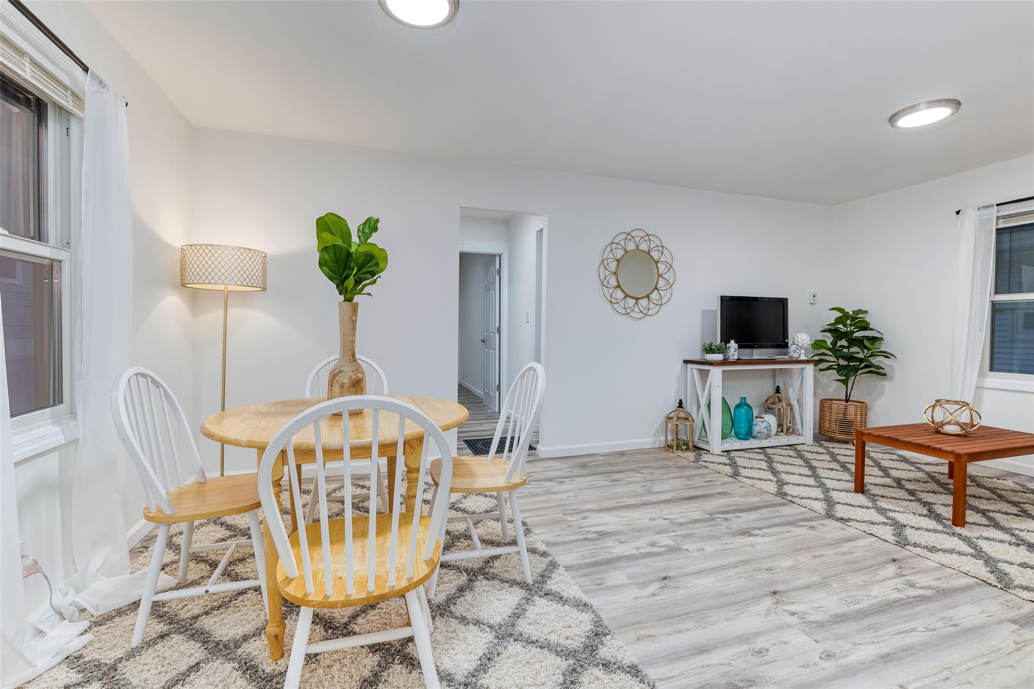 15 Jefferson Avenue, Bellmore, NY 11710