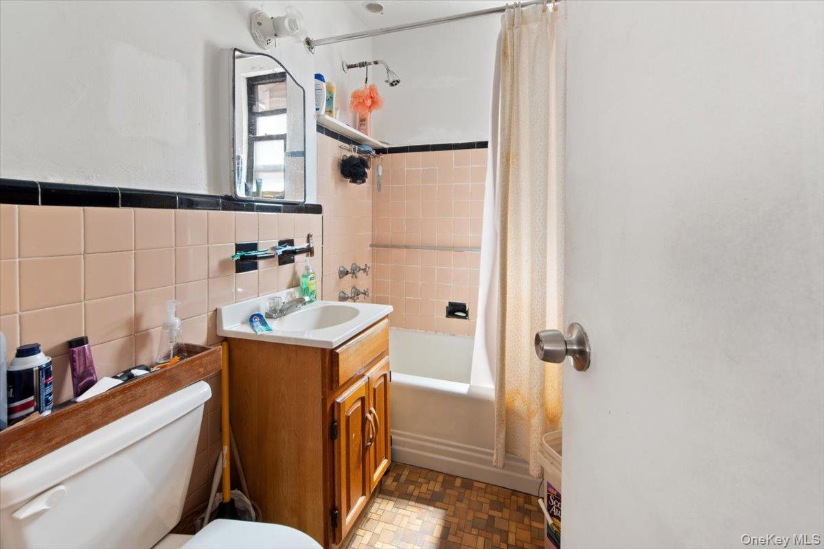 1559 Jarvis Avenue, Bronx, NY 10461