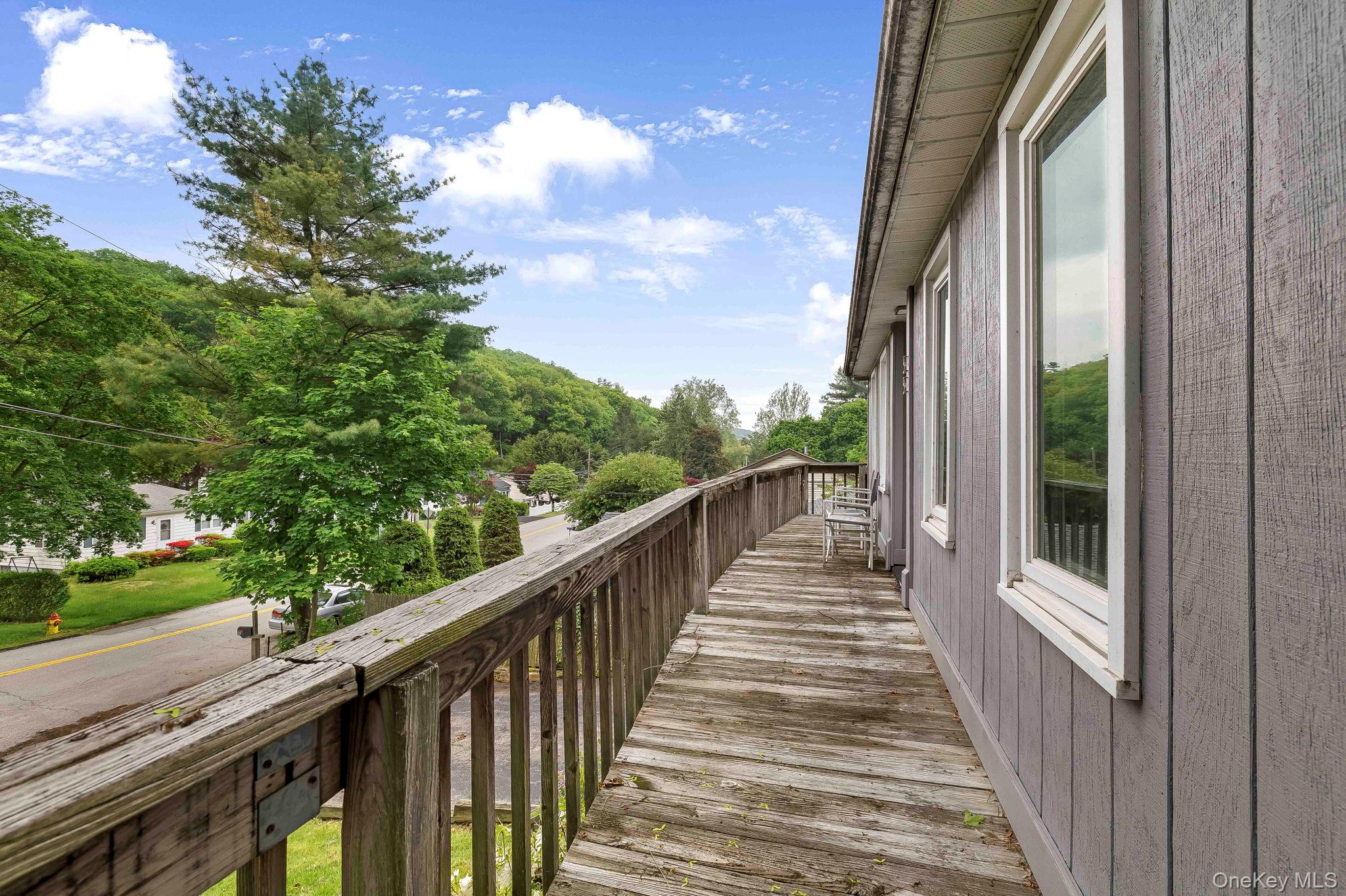 55 Putnam Road, Cortlandt Manor, NY 10567