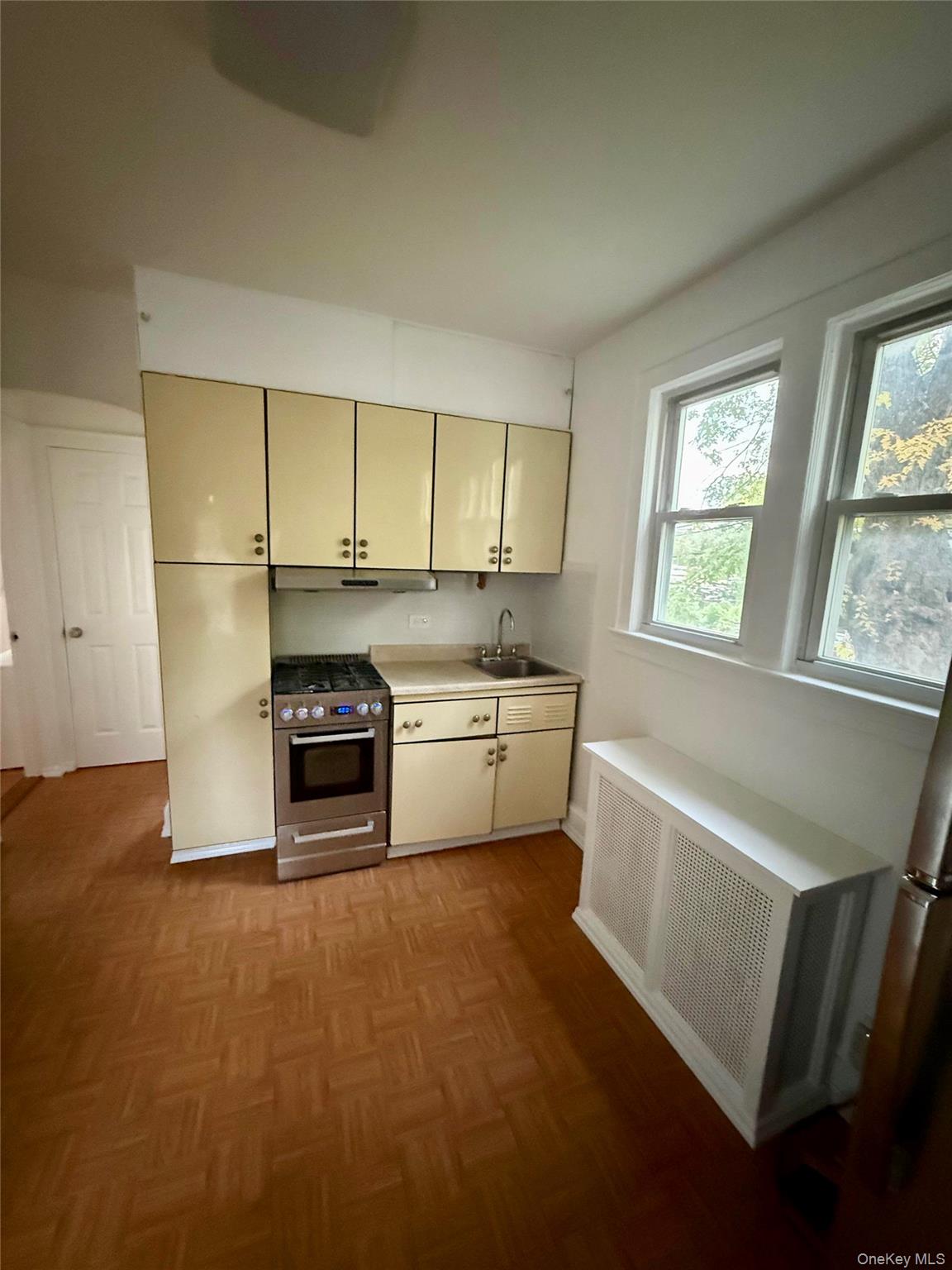 151 N Evarts Avenue # 2, Elmsford, NY 10523