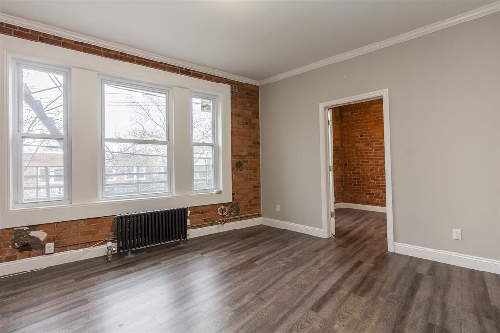 240 Deer Park Avenue, Babylon, NY 11702