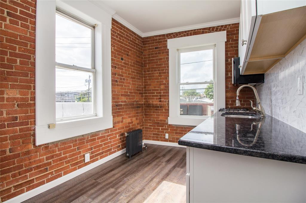 240 Deer Park Avenue, Babylon, NY 11702