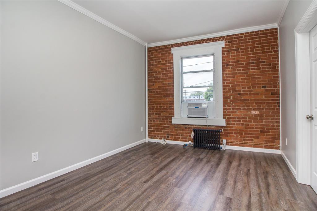 240 Deer Park Avenue, Babylon, NY 11702