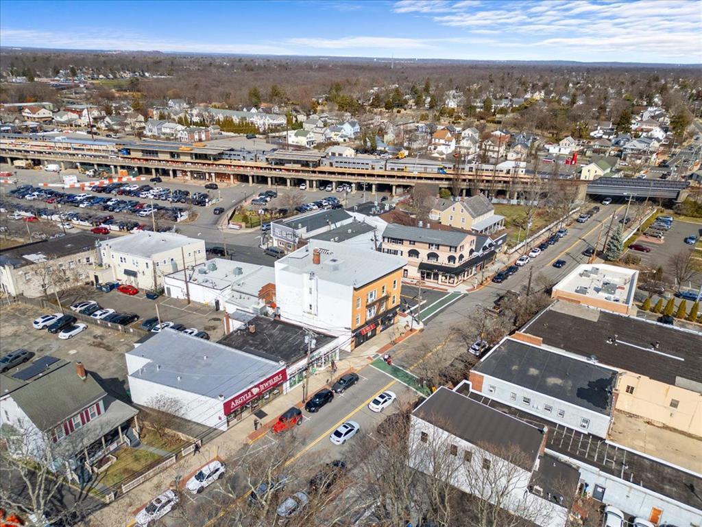 240 Deer Park Avenue, Babylon, NY 11702