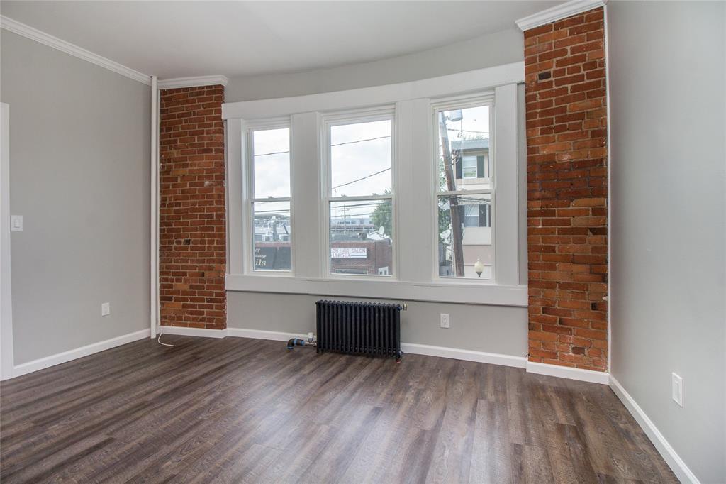 240 Deer Park Avenue, Babylon, NY 11702