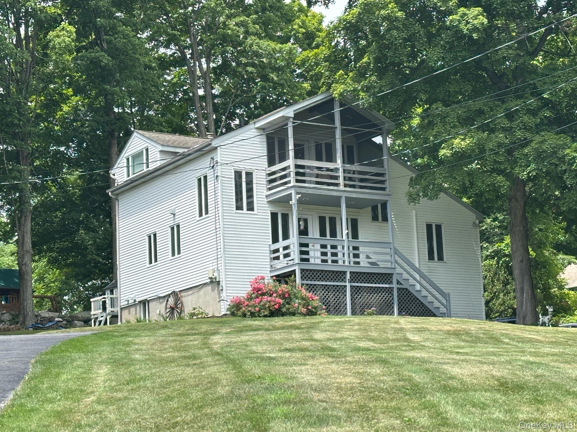 2 Fairview Road, Mahopac, NY 10541