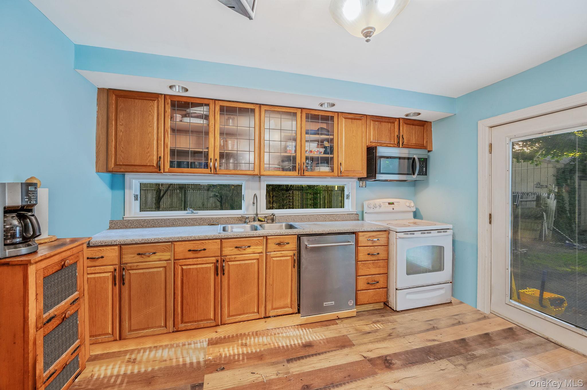 322 N Dunton Avenue, East Patchogue, NY 11772