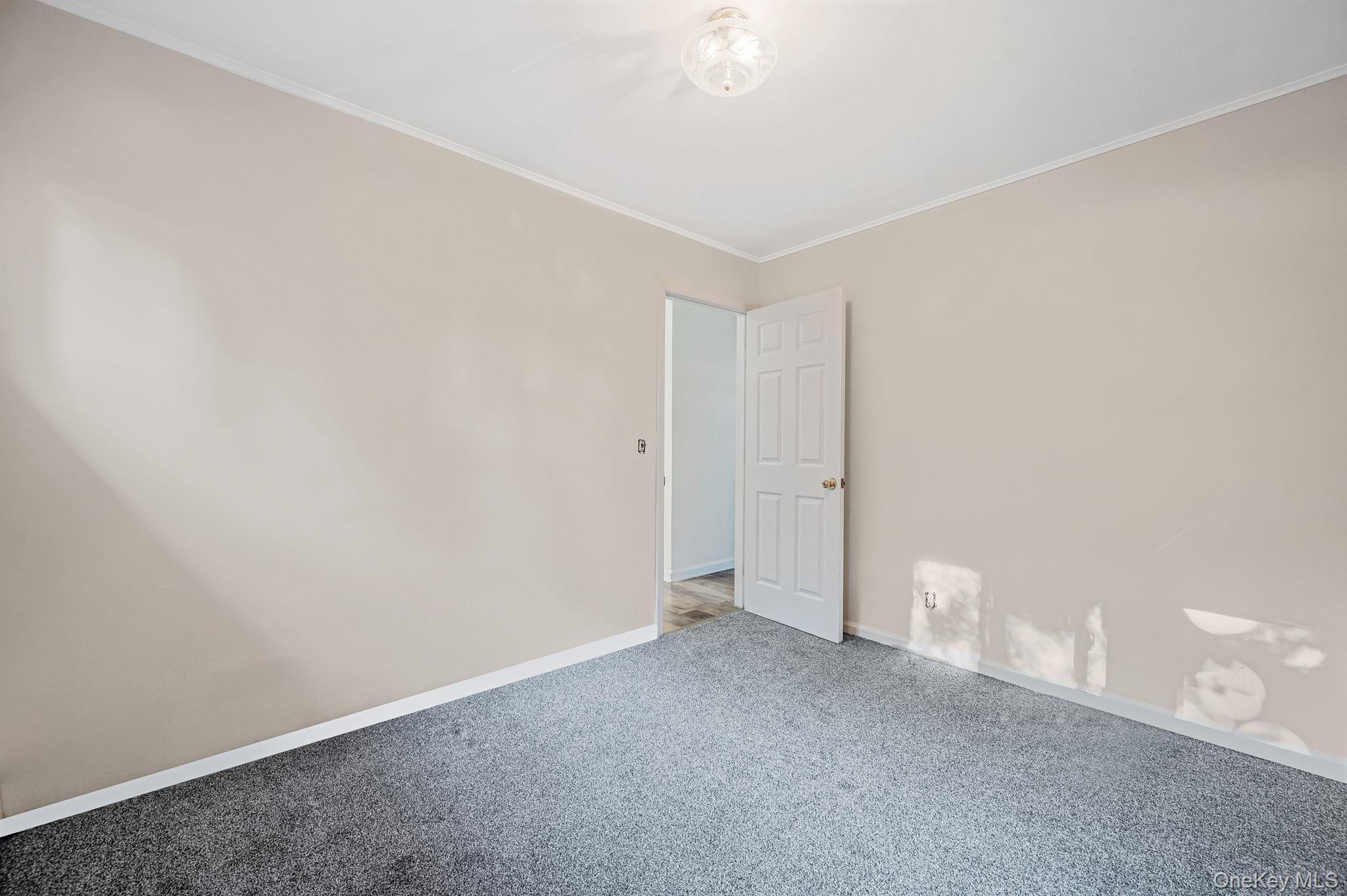 322 N Dunton Avenue, East Patchogue, NY 11772